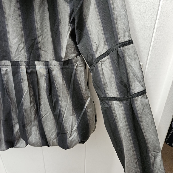 Lululemon Thats The Run Track and Field Striped Hooded Jacket Women's Size S - Picture 10 of 16